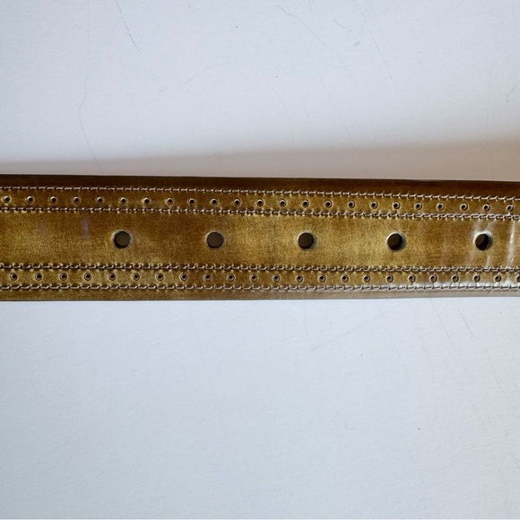 Mezlan Tan Khaki Leather Belt with Silver Buckle size 44 - Picture 5 of 9